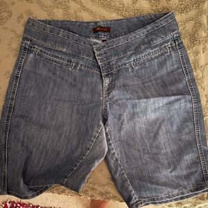 Lee Women's One True Fit Lower On The Waist Blue Jean Shorts Distressed 16WM